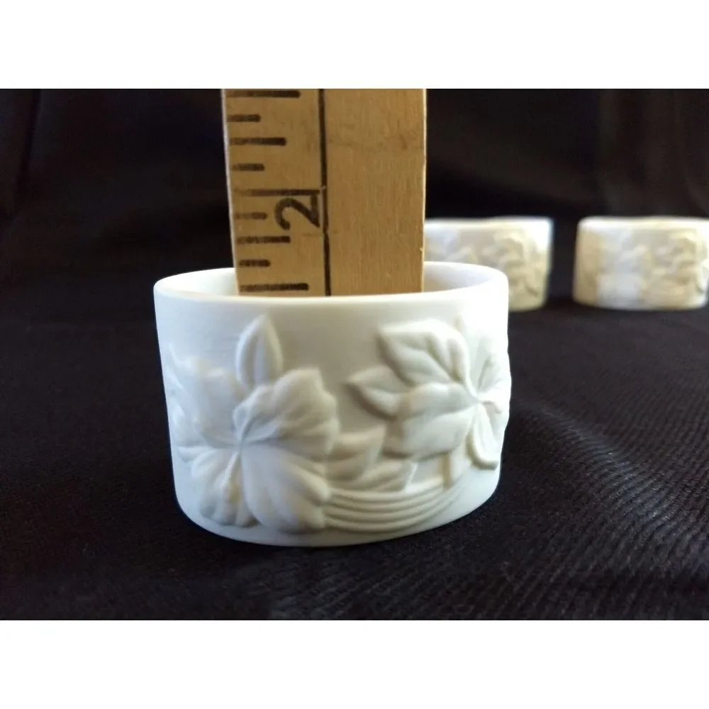 Gorham Bone China Napkin‎ Rings Linen Flowers Lily Set of 4 Vintage Minimalist